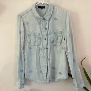 Sanctuary Embroidered-Star Chambray Button Down